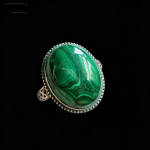 טבעת מלאכיט קריסטל טבעי באיכות גבוהה, עבודת יד מכסף 925, לסיטונאות, לקישוט ומתנה - Product Image 1