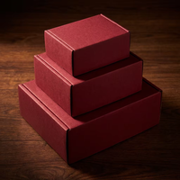 Boîte d'expédition noire en carton ondulé recyclable mat de luxe avec logo personnalisé en feuille d'or pour petites entreprises, emballage artistique et éponge