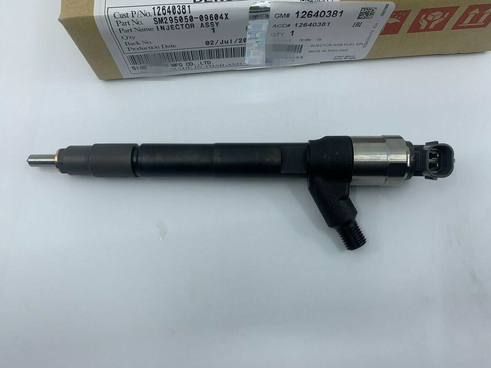 common rail injector 295050-0960 12640381 injector for HOLDEN COLORADO LWN 2.8L diesel fuel injector 12640381 295050-0960