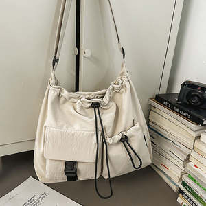 Bolso bandolera de hombro portátil, plisado, impermeable, retro y de alta calidad para mujer. - Product Image 2