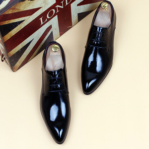 Nuove <span class=keywords><strong>Scarpe</strong></span> Formali da <span class=keywords><strong>Uomo</strong></span> 2026 Rosse e Nere per Esterni Moda Lavoro Affari Festa Casual in <span class=keywords><strong>Pelle</strong></span> Antiscivolo - Product Image 2