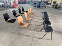 Chaise d'entraînement ergonomique moderne de haute qualité en contreplaqué durable avec tablette d'écriture pour l'utilisation en classe par les étudiants
