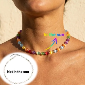 Nouveauté : Ensemble de bijoux personnalisés, collier et bracelet à perles changeant de couleur en fonction de la lumière, ensemble de bijoux tendance Dopamine - Product Image 4