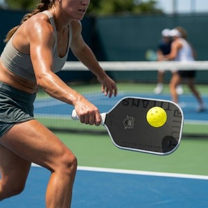 Raquette de pickleball Pro 16 mm en fibre de carbone, approuvée USAPA, Pro <span class=keywords><strong>V</strong></span> Titans Tour Edition GEN5, pour la puissance et le contrôle. - Product Image 6