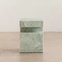 Table console moderne personnalisable en quartzite Esmeralda de Cammy Stone pour petits salons et chambres à coucher, fabriquée à la main