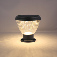 Lampe de poteau solaire LED en plastique étanche IP65 de haute qualité avec batterie incluse et télécommande pour usage extérieur en jardin