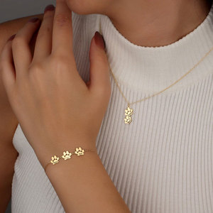 Mignon Paw Print Nom <span class=keywords><strong>Bracelet</strong></span> Pet Memorial Bijoux <span class=keywords><strong>Personnalisé</strong></span> Élégant <span class=keywords><strong>Chien</strong></span> <span class=keywords><strong>Patte</strong></span> Nom <span class=keywords><strong>Bracelet</strong></span> - Product Image 4