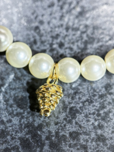 Collare per Animali Domestici alla Moda e di Alta Qualità con Ciondolo Classico in Perle e Rame Placcato Oro K - Product Image 4
