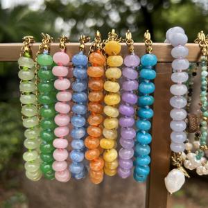 Delicaat handgemaakt gekleurd edelsteen kralen armbandje voor dames, verguld, <span class=keywords><strong>water</strong></span>- en verkleuringsbestendig, wintersieraden - Product Image 1