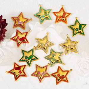 Colgantes de estrella chapados en oro con incrustaciones de diamantes de imitación para accesorios de joyería DIY al por mayor, origen Yiwu - Product Image 1