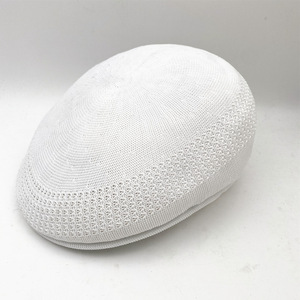 Toptan klasik nefes örgü bere Gorras Boina özel Logo düz üst kap Ivy şapka erkekler için yaz moda elbise
