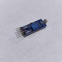 Module capteur de lumière à 4 broches Module de résistance photosensible à détection de lumière Remplacement de la photodiode pour le kit de carte de développement DIY