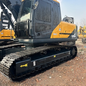 Excavatrice Hyundai 220 d'occasion, moteur d'origine, bon état de marche, à bas prix - Product Image 2
