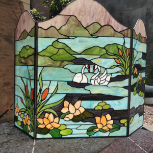 Paravent de cheminée en vitrail motif oie, structure solide, design européen, haute transmission lumineuse, décoration pour appartement - Product Image 6