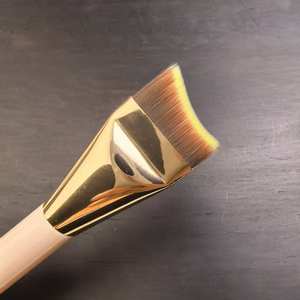 Pinceau à fond de teint liquide <span class=keywords><strong>ultra</strong></span>-<span class=keywords><strong>fin</strong></span> en poils synthétiques Crescent avec manche en plastique, ne ramasse pas la poudre, pinceau de maquillage pour le visage pour étudiants - Product Image 3