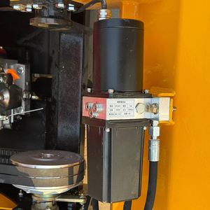 Livraison Gratuite Tondeuse Robot à Chenilles 800mm à Moteur Diesel, Petite Tondeuse Robotisée à Rayon de Braquage Zéro, Tondeuse Télécommandée, Tondeuse à Fléaux - Product Image 4