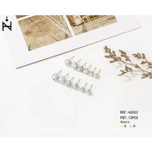 Lot de 12 paires de boucles d'oreilles clous en acier inoxydable avec zircon, serti clos, bijoux de mode pour femme - Product Image 1