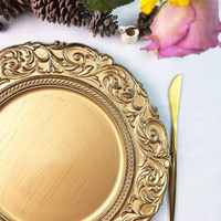 Nouvelles Assiettes de Présentation Rondes en Plastique Doré de 13 Pouces, Réutilisables, de Haute Qualité, en Gros, pour Décoration de Table de Mariage et de Fête