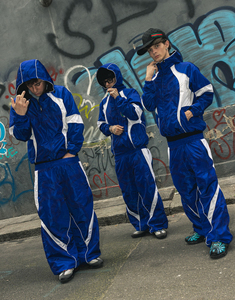 Water Resistant Lightweight Running Streetwear <strong>Track</strong> <strong>Suit</strong> 2 Pieces Jacket and Pant Crinkle Nylon Windbreaker Tracksuit Custom - Product Image 3