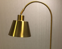 Lampe de chevet d'hôtel minimaliste moderne Base en marbre et abat-jour en fer E27 Ampoule LED Lampe de table pour étude