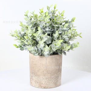Pâte de plastique populaire en <span class=keywords><strong>pot</strong></span> simulé floqué <span class=keywords><strong>eucalyptus</strong></span> chambre intérieure écologique fleurs artificielles salon - Product Image 6