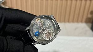 Montre automatique mécanique à tourbillon avec design entièrement serti de diamants - Product Image 2