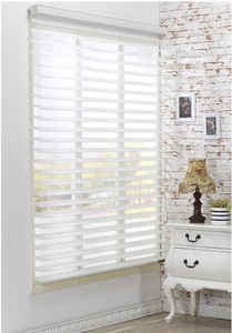 ستائر زيبرا يدوية حديثة للمكتب المنزلي مع تحكم عن بعد، شبه معتمة، شرائح معدنية عالية من البوليستر للتركيب الأفقي - Product Image 5