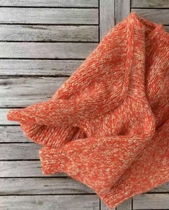 Cardigan en tricot épais fait main pour femme, taille plus, tricoté à la main, crochet d'hiver personnalisé - Product Image 5