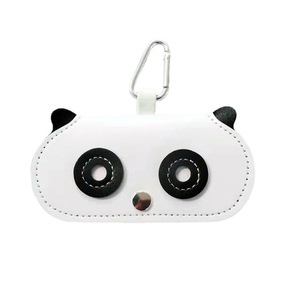 Bán Sỉ Hộp Đựng Kính Dễ Thương Họa Tiết Hoạt Hình Cho Trẻ Em Và Người Lớn Có Móc Khóa Móc Treo Kính Râm Logo Tùy Chỉnh - Product Image 3