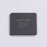 LCMX0640C-3TN144C PLD 640 LUTs 113 I/O 144-TQFP Puce logique programmable originale non volatile