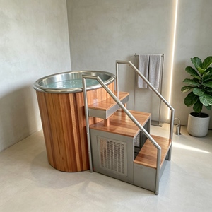 Baignoire de plongeon à froid en bois massif avec isolation thermique, bain de glace avec refroidisseur et filtre, qualité commerciale - Product Image 1