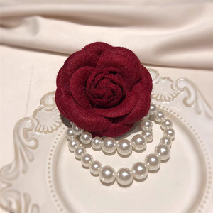 Alta Qualidade Handmade Tecido Camélia Flor Broches com Pérola Broche Pin Badge Casamento e Roupas de Festa Jóias para Mulheres - Product Image 3