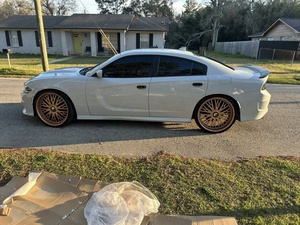 Llantas Forjadas LZT-252 en Oro Rosa con Tapas Flotantes Personalizadas de 20, 22, 24 y 26 Pulgadas, Diseño Cóncavo Profundo para Chevrolet, BMW, Cadillac, Cortez - Product Image 4