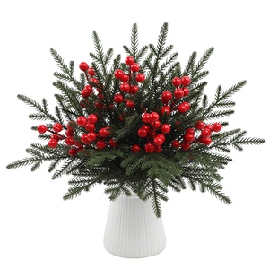 Ramas Decorativas de Pino Artificial con Bayas Rojas, Decoración Navideña, Espuma PE, 30-100cm, Material Verde Artificial para Manualidades - Product Image 2