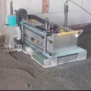 Robot per la posa di piastrelle interne, mini robot laser per la livellazione a secco del pavimento, macchinario edile per la livellazione del cemento e del malta. - Product Image 4