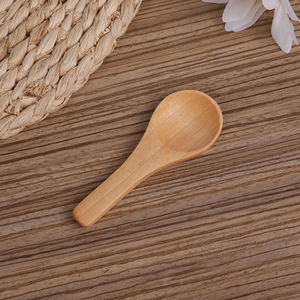 Petite cuillère ronde en bois - Product Image 5