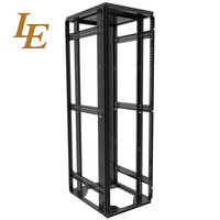 Armoire réseau intérieure robuste SF 42U avec porte grillagée, rack de serveur à profil plié en neuf sections, rack sur pied