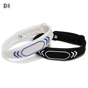 Ajustable a prueba de agua NFC NTAG213 NTAG215 NTAG216 NFC 13,56 MHz LOGOTIPO personalizado Pulsera <span class=keywords><strong>RFID</strong></span> Pulsera de silicona - Product Image 4