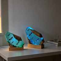 Lampe de table en résine et bois époxy, motif dragon fantastique, avec câble USB, intensité réglable, scène de dragon aérien, décoration artistique, cadeau d'anniversaire, vente en gros