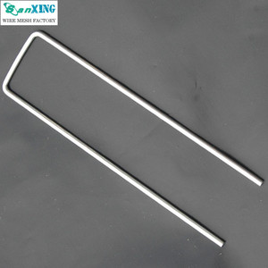 Clavos en Forma de U de Alta Calidad, Galvanizados y Recubiertos de PVC Negro, para Césped Artificial, de Fábrica - Product Image 5