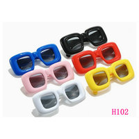 Sunray Fashion Nouveauté transfrontalière Europe Lunettes de soleil gonflables extensibles carrées amusantes pour le street style