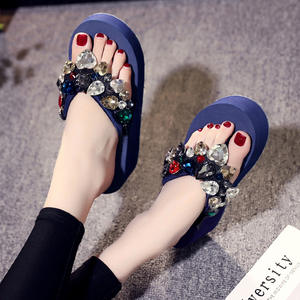 Strass brillant grosse plate-forme sandales femmes 2025 été talons compensés plage tongs femme Clop orteil extérieur pantoufles diapositives - Product Image 3