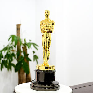 Trofeo de Metal con <span class=keywords><strong>Mapa</strong></span> del <span class=keywords><strong>Mundo</strong></span> de África Personalizado, Aleación de Zinc de Alta Gama, Adorno Conmemorativo de Arte Corporativo Personalizado de Fábrica con Base, Venta al por Mayor - Product Image 6