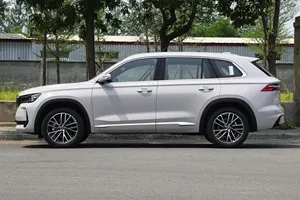 GEELY XINYUE <span class=keywords><strong>L</strong></span> ZHIQING 2024 1,5 T NEBULA EDITION Híbrido eléctrico de aceite SUV compacto NEDC1279KM 1,5 T 163 Horsepopwer L4 Hybrid - Product Image 3