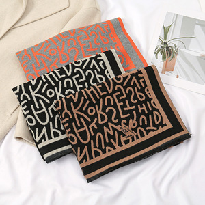 Bufanda de lana de doble cara versátil de estilo coreano de Otoño e Invierno para <span class=keywords><strong>mujer</strong></span> con letras, chal de doble propósito y calentador de <span class=keywords><strong>cuello</strong></span> - Product Image 5
