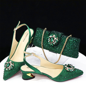 Sandali da donna con tacco basso a punta e chiusura con fibbia, e borsa coordinata, <span class=keywords><strong>scarpe</strong></span> e borsa da donna per feste e matrimoni - Product Image 3