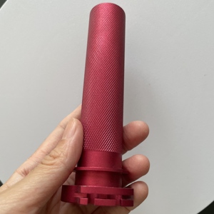 Pièces de rechange pour moto sur mesure, poignées de guidon en aluminium moleté usinées CNC, traitement de surface anodisé, OEM - Product Image 4