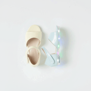 Sandales LED de style coréen OZKIZ pour filles de 2 à 7 ans, chaussures de mode pour enfants en gros pour l'été - Product Image 2