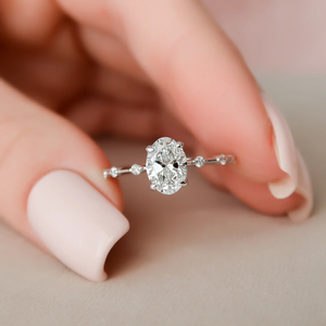 सुंदर लड़की ट्रेंडी ठीक अंडाकार गहने 10k 14k 18k ठोस सोने की सफेद सगाई की जिया लैब हीरे के छल्ले - Product Image 2