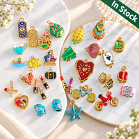 Pendentifs breloques 3D en acier inoxydable 304 plaqué or 18 carats, motifs Tarot, Œil, Tasse à thé, Valise, Cœur, Dés, Coccinelle, pour la création de bijoux DIY